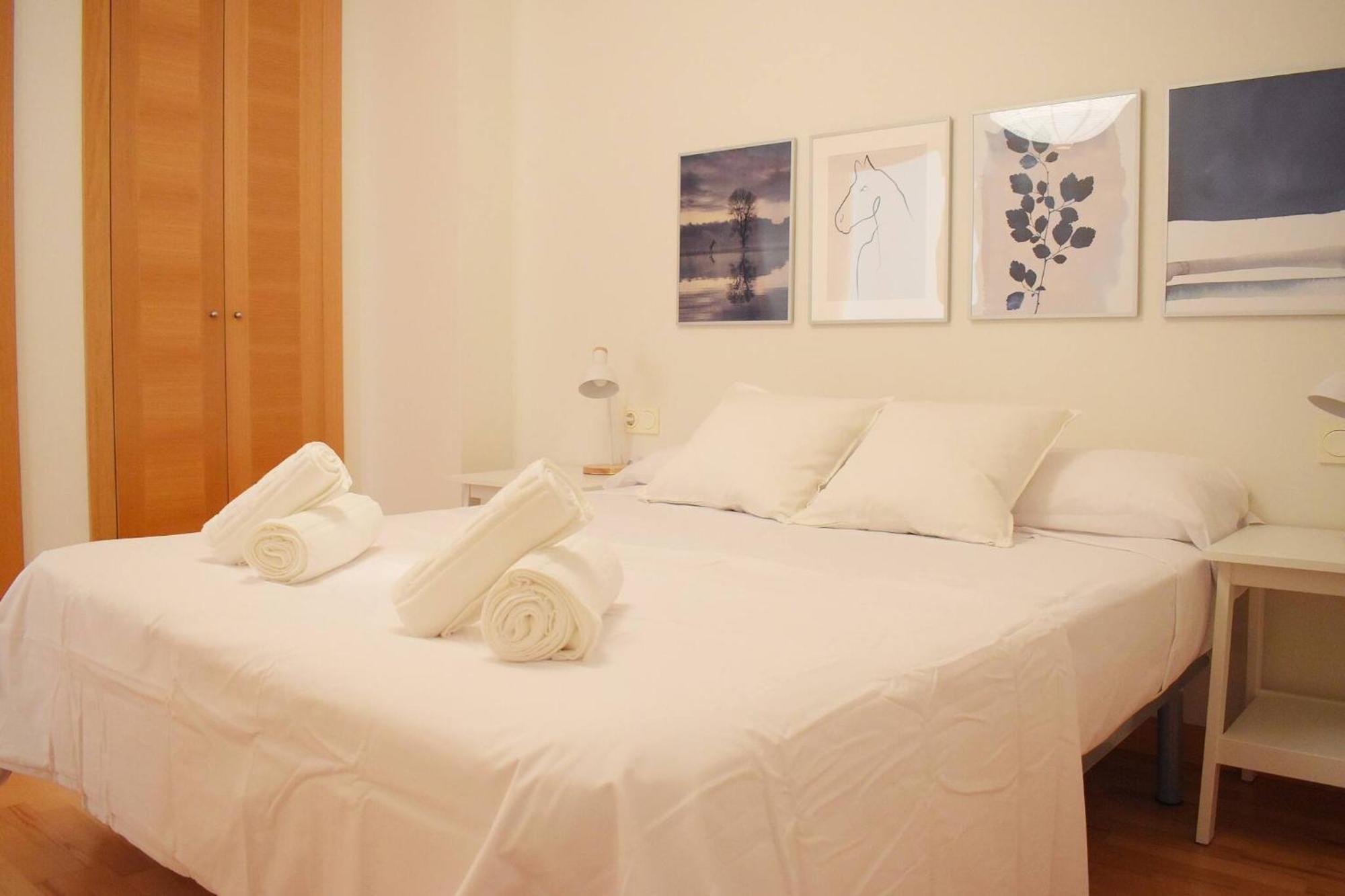 Coqueto Apartamento Cerca Del Centro Historico Malaga Luaran gambar