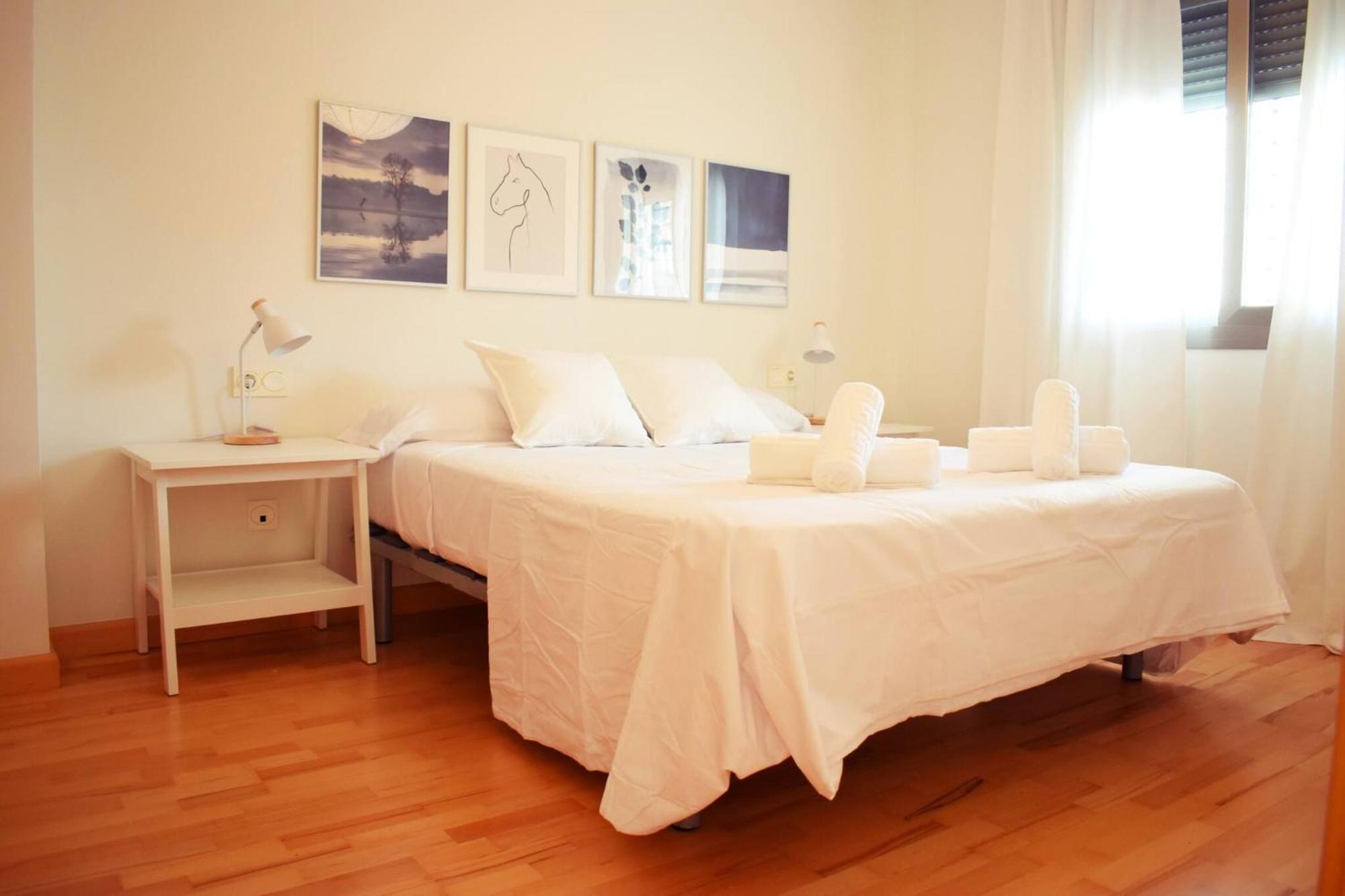 Coqueto Apartamento Cerca Del Centro Historico Malaga Luaran gambar